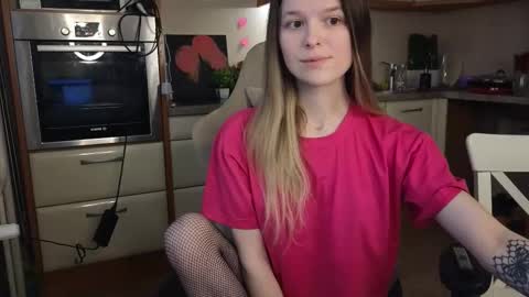 lily_and_jake online show from March 25, 2026, 2:06 am