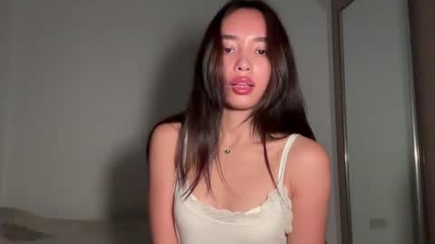 Snapshot of lily_bunnyy chatting on June 7, 2026, 7:17 pm Lily online show from June 7, 2026, 7:17 pm