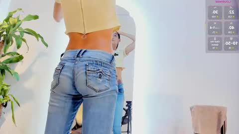 lily_cash1 online show from March 26, 2026, 11:49 am