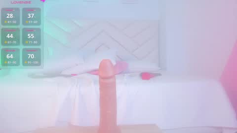   online show from December 17, 2024, 10:43 pm