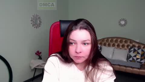 Lily online show from February 6, 2025, 4:10 am