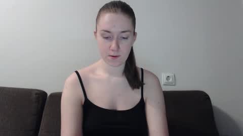 lily_love_x online show from January 21, 2025, 4:21 am