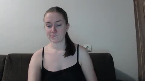 lily_love_x online show from February 20, 2025, 11:54 pm