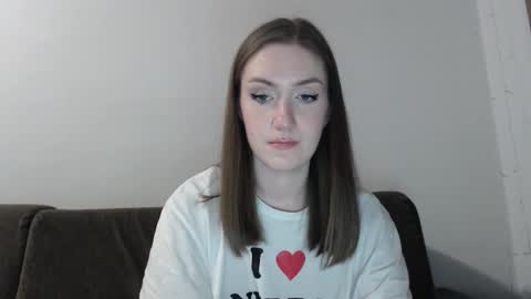 lily_love_x online show from November 16, 2025, 11:54 pm