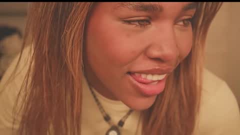 Lily Miiller online show from February 4, 2026, 11:09 pm