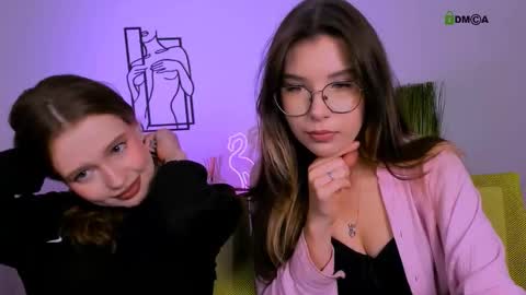 Lily online show from September 13, 2025, 7:13 pm