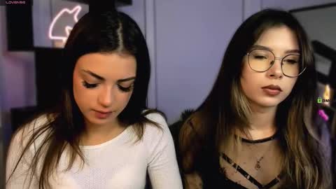 Lily online show from October 14, 2025, 7:03 pm