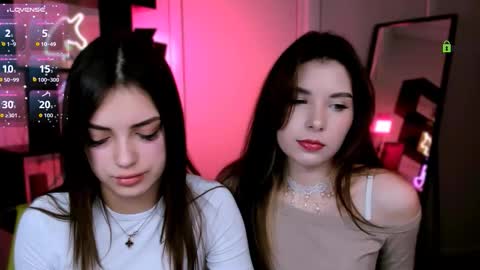 Lily online show from November 26, 2025, 7:15 pm