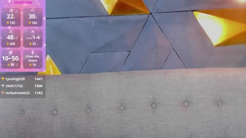 lily_waist online show from January 18, 2025, 9:34 am