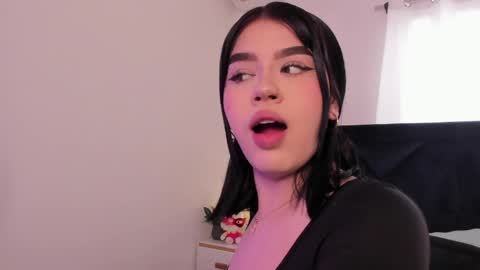 LilyWoodz online show from March 16, 2026, 7:18 pm