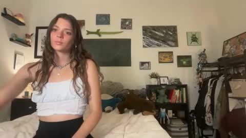 Snapshot of lilybrown07 chatting on February 3, 2026, 8:25 pm lilybrown07 online show from February 3, 2026, 8:25 pm