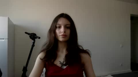 lilycandy_ online show from March 4, 2025, 1:06 pm