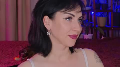 Lily online show from November 28, 2025, 5:15 pm