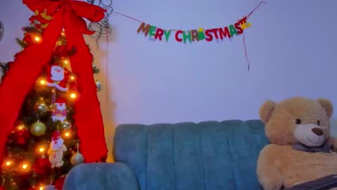 Lily online show from December 21, 2025, 4:30 am