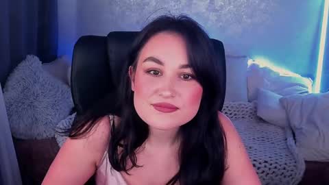 Snapshot of lilyfoxyy chatting on February 21, 2025, 2:27 pm Lily online show from February 21, 2025, 2:27 pm