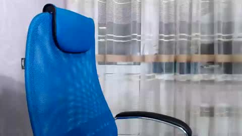 Lily online show from December 21, 2024, 4:14 pm