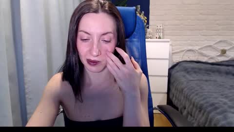 Lily online show from December 22, 2025, 4:20 am