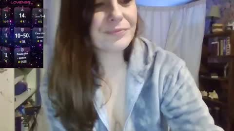 lilypad1981 online show from December 11, 2024, 5:04 pm