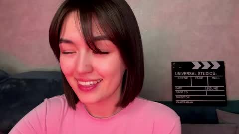 Lily online show from May 10, 2026, 5:29 pm