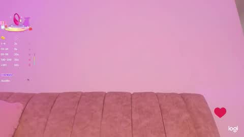 Lily  online show from October 1, 2025, 9:37 am