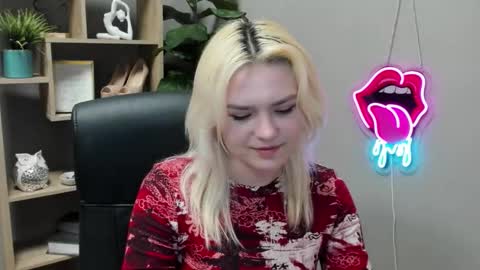 Lily online show from March 13, 2026, 7:48 am