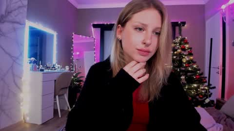 Lily online show from December 29, 2024, 10:36 pm