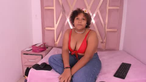 Snapshot of limmyht chatting on June 5, 2026, 12:33 pm Limmyx online show from June 5, 2026, 12:33 pm