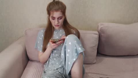 Snapshot of lin_9 chatting on January 28, 2025, 3:25 pm lina online show from January 28, 2025, 3:25 pm