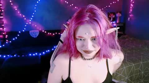 Lina2D tyan online show from December 19, 2025, 4:36 pm