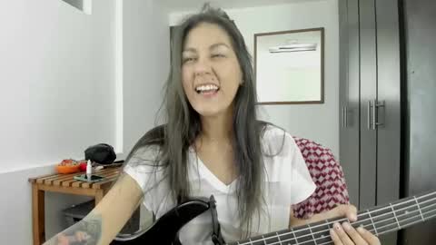 Lina Mandarina online show from January 9, 2025, 8:33 pm