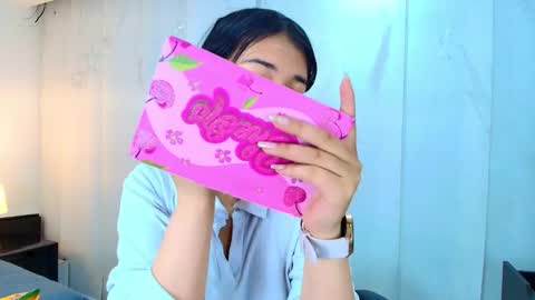  Lina Bedoya  online show from February 20, 2026, 11:54 am