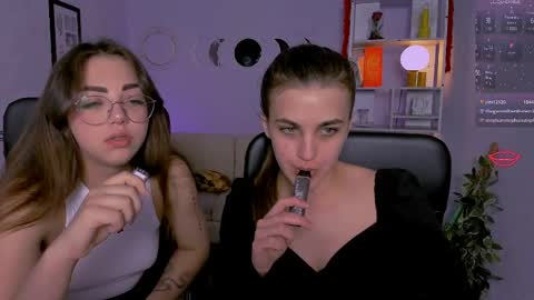lina_fox12 online show from May 11, 2026, 2:45 pm