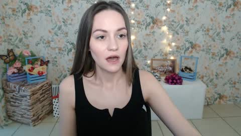 Lina online show from February 8, 2025, 7:15 am