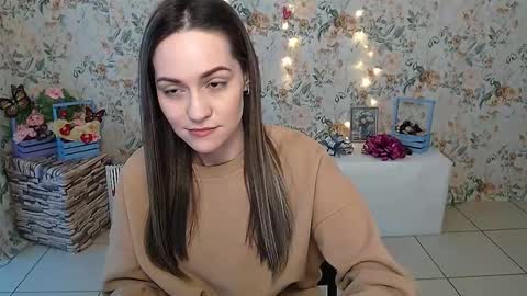 Lina online show from February 25, 2025, 6:47 am