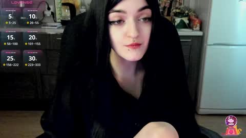 Lina 3  1715622743 online show from January 17, 2025, 8:34 am