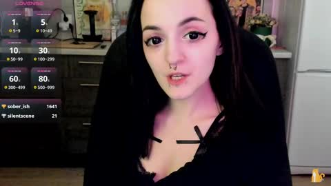 Lina 3  1715622743 online show from February 17, 2025, 11:02 am