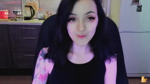 Lina 3  1715622743 online show from October 6, 2025, 7:28 am