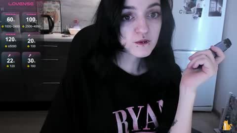 Lina 3  1715622743 online show from March 23, 2026, 8:40 am