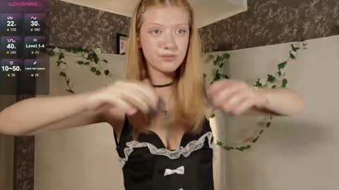 Lina online show from May 21, 2026, 8:38 pm