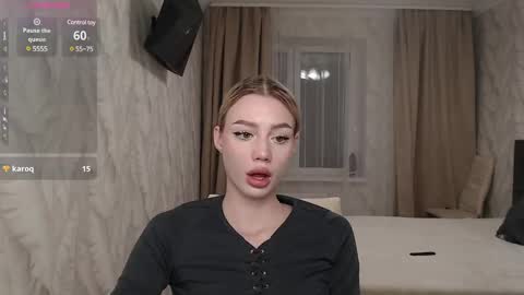 linacute52 online show from February 6, 2025, 10:43 pm