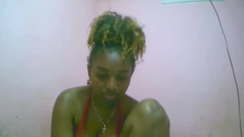 linah1123 online show from October 19, 2025, 5:13 pm