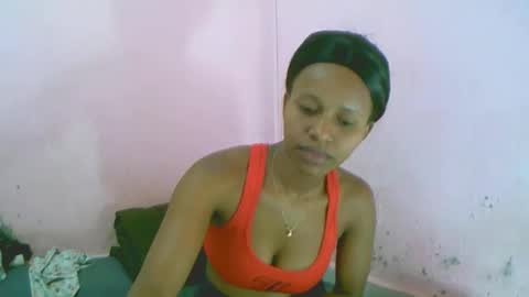 linah1123 online show from April 5, 2026, 9:06 am