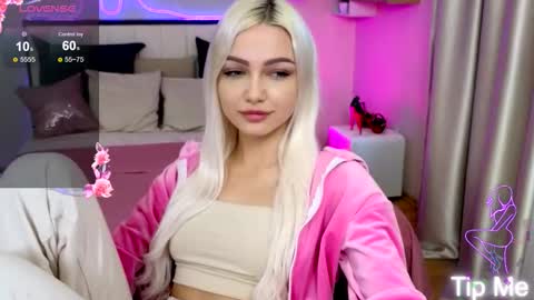 I am Lina online show from October 15, 2025, 7:41 am