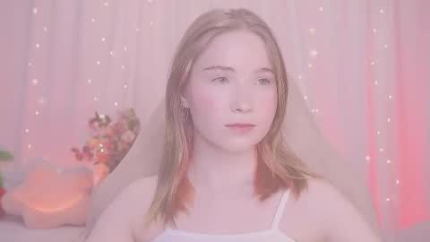 Lina online show from November 27, 2025, 5:31 am