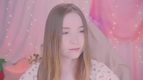 Lina online show from December 21, 2025, 4:52 am