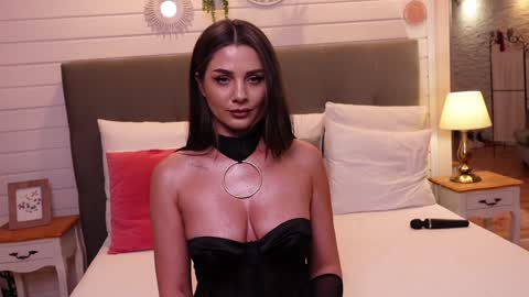 LinaReese online show from January 25, 2025, 8:21 am