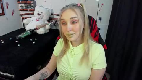 Lina online show from October 30, 2025, 9:48 pm