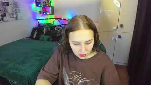 Lina online show from February 5, 2026, 10:03 pm