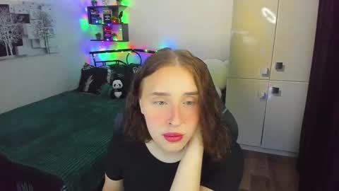 Lina online show from March 6, 2026, 10:28 pm