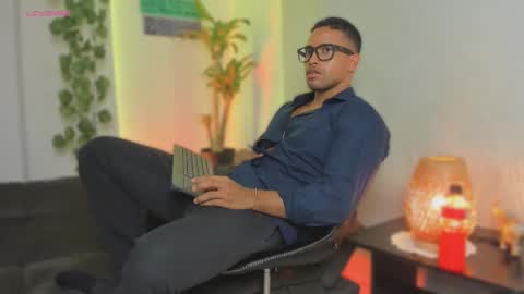 Snapshot of lincom_amith chatting on February 23, 2025, 4:28 am lincom amith online show from February 23, 2025, 4:28 am